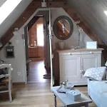 Le Clocher Du May Couette-café