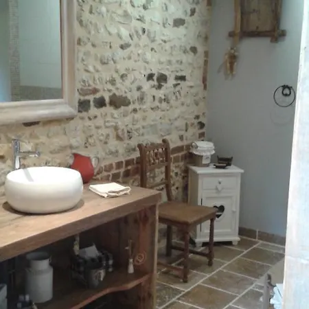 Bed & Breakfast Le Clocher Du May *