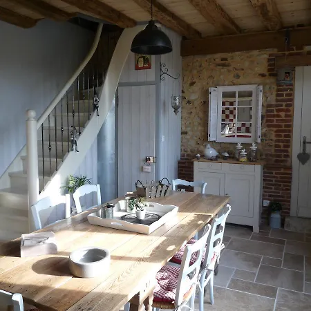 Le Clocher Du May