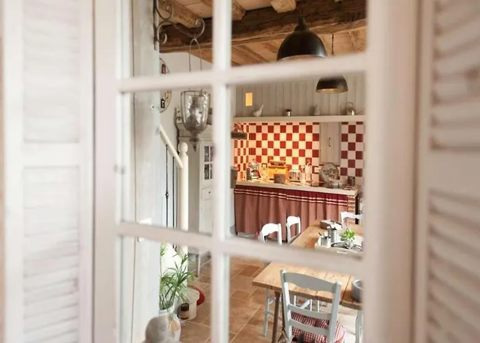 Le Clocher Du May Bed & Breakfast *