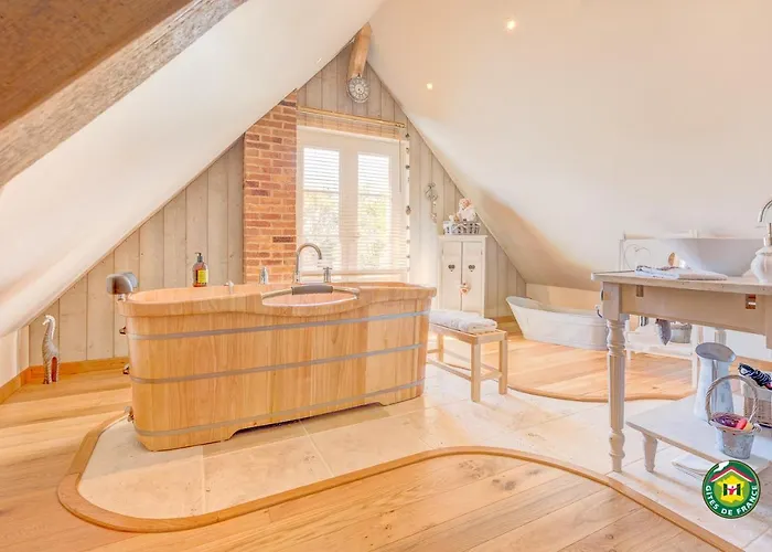 Le Clocher Du May * Saint-Germer-de-Fly