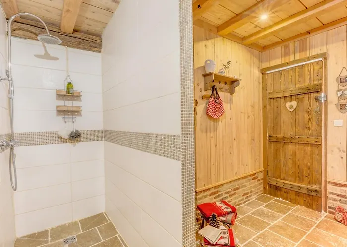 Bed & Breakfast Le Clocher Du May *